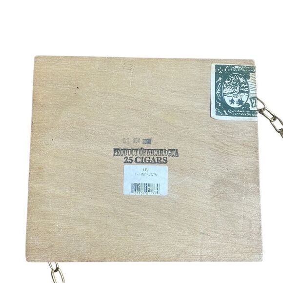 Vintage custom cigar box purse gold cross body chain shoulder strap 7” x 7.5” - Picture 4 of 6